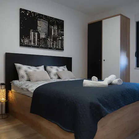 Herc アパート ザダル